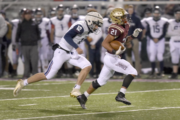 Jimmies cruise past Garrett, 30-3